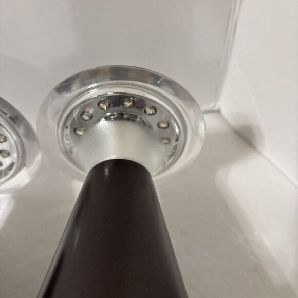 Set of Two Uline TouchTop LED Lanterns Bronze H3990BRZ H-3990BRZ - Picture 8 of 11